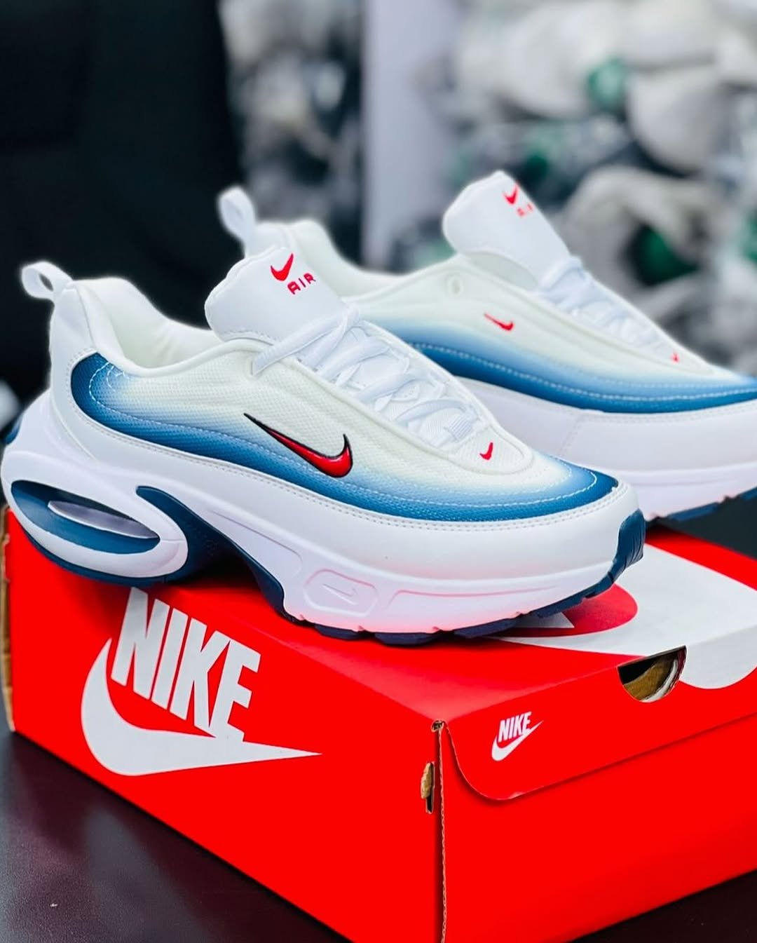 Nike Air Max Portal Sneakers (2)