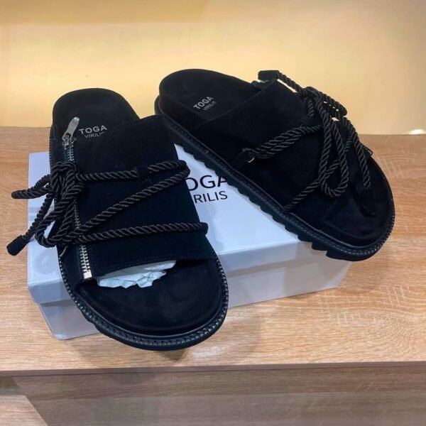 TOGA VIRILIS SLIDE
