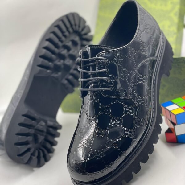 Sneakers, loafers, and loafers in various styles and colors. High-quality, premium materials and craftsmanship.