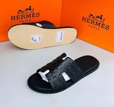 Luxury H-Cut Crocodile-Pattern Leather Slippers – Black